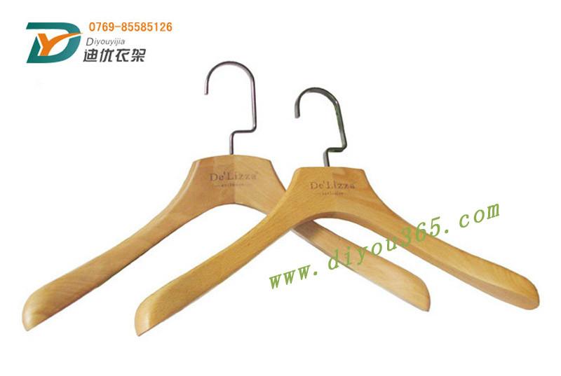 供应广东迪优衣架厂专业生产各种木衣架