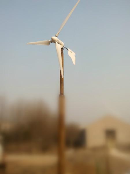 供应大地神华10KW永磁风力发电机/水平轴风力发电机/可供家庭或小村落使用