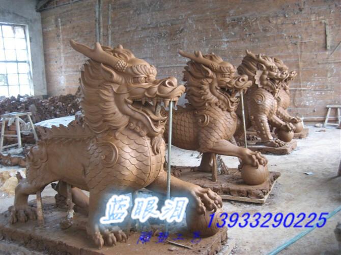 供应玻璃钢动物雕塑价格麒麟生产厂家