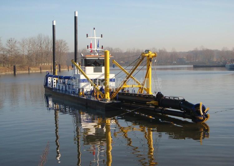 供应绞吸式淘金船、2015最新型绞吸式淘金船--永利专业制作