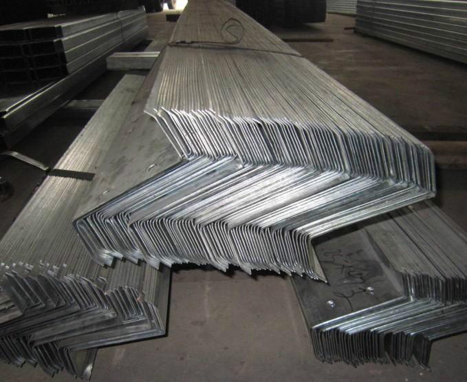 供应钢结构Z型钢厂家钢结构Z型钢的优点18132292622