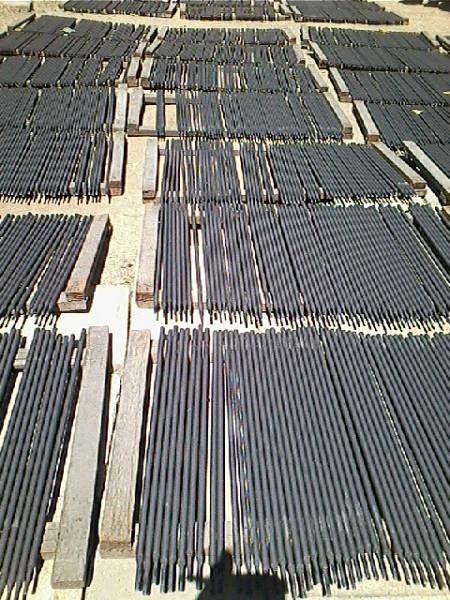 供应碳化钨堆焊焊条\堆焊焊条\耐磨焊条\合金焊条