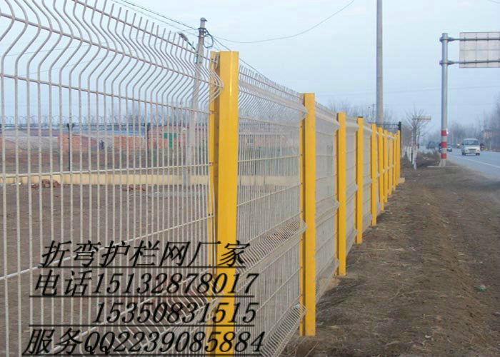 供应沙市桃型柱护栏网浸塑钢丝护栏网小区钢丝护栏网图片