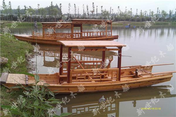 泰州市小型木制划桨单篷船厂家