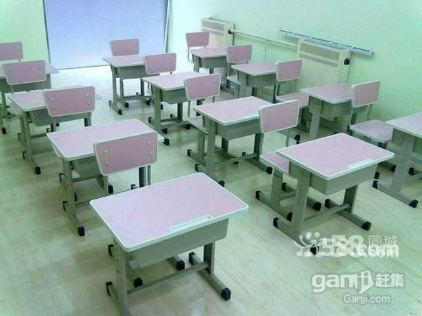 供应批发零售课桌椅幼儿园桌椅学生课桌
