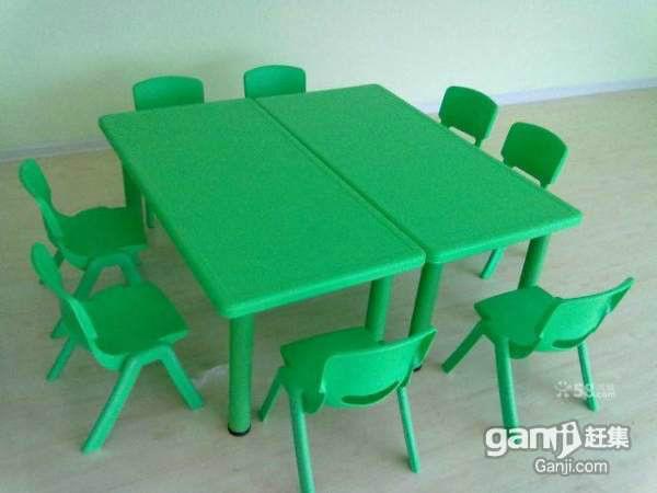 供应批发零售课桌椅幼儿园桌椅学生课桌