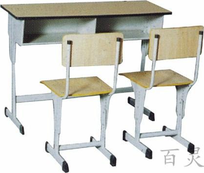 供应各种款式的课桌椅