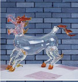 供应各类玻璃工艺品定制，彩色马，彩色盘龙，彩色麒麟，透明马