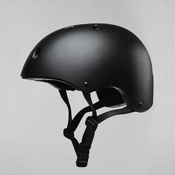 供应纯色轮滑溜冰滑板头盔品牌安全可靠纯色轮滑溜冰滑板头盔品牌安全可靠