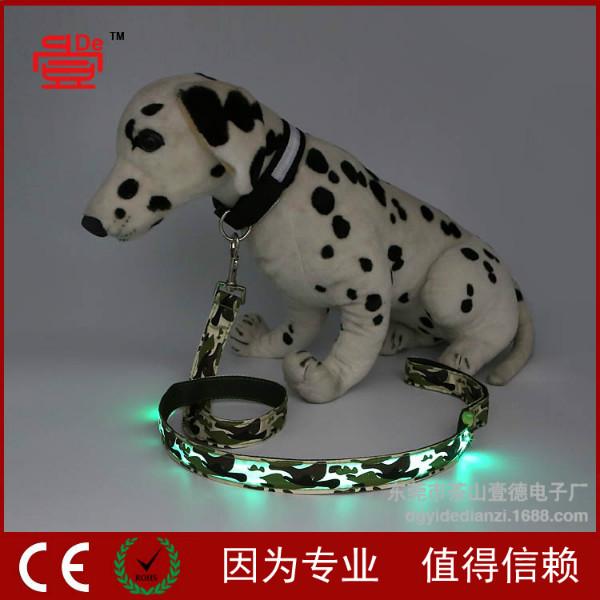 供应LED发光丛林迷彩东莞宠物用品狗狗牵引带2.5厘米丛林迷彩印花拉带