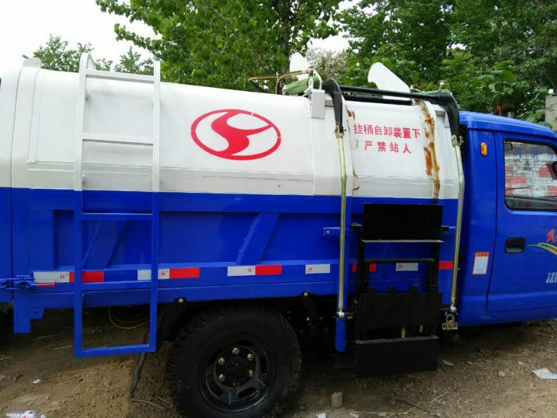 供应用于清理的河南垃圾车报价，垃圾车多少钱