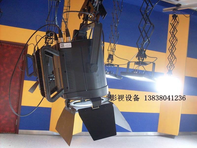 供应微电影拍摄专用LEDGX-100W聚光灯专用照明套装选配铝合金箱拉杆箱
