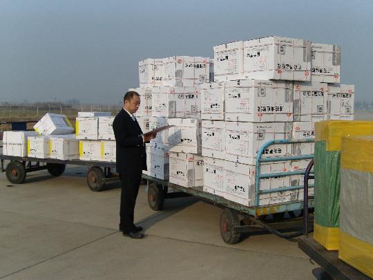 供应深圳专线到贵州的物流货运托运运输图片